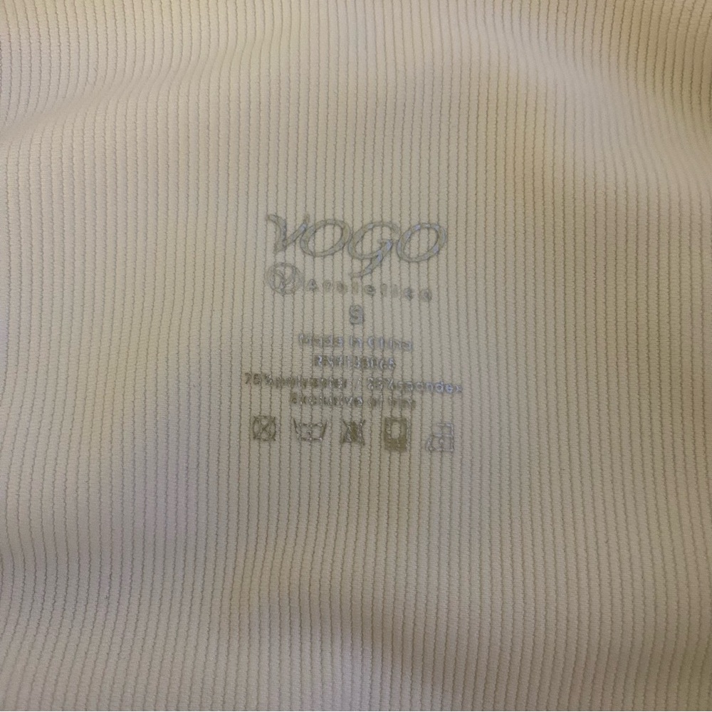 VOGO ATHLETICA HIGH RISE CAPRI S NWT - Picture 4 of 6